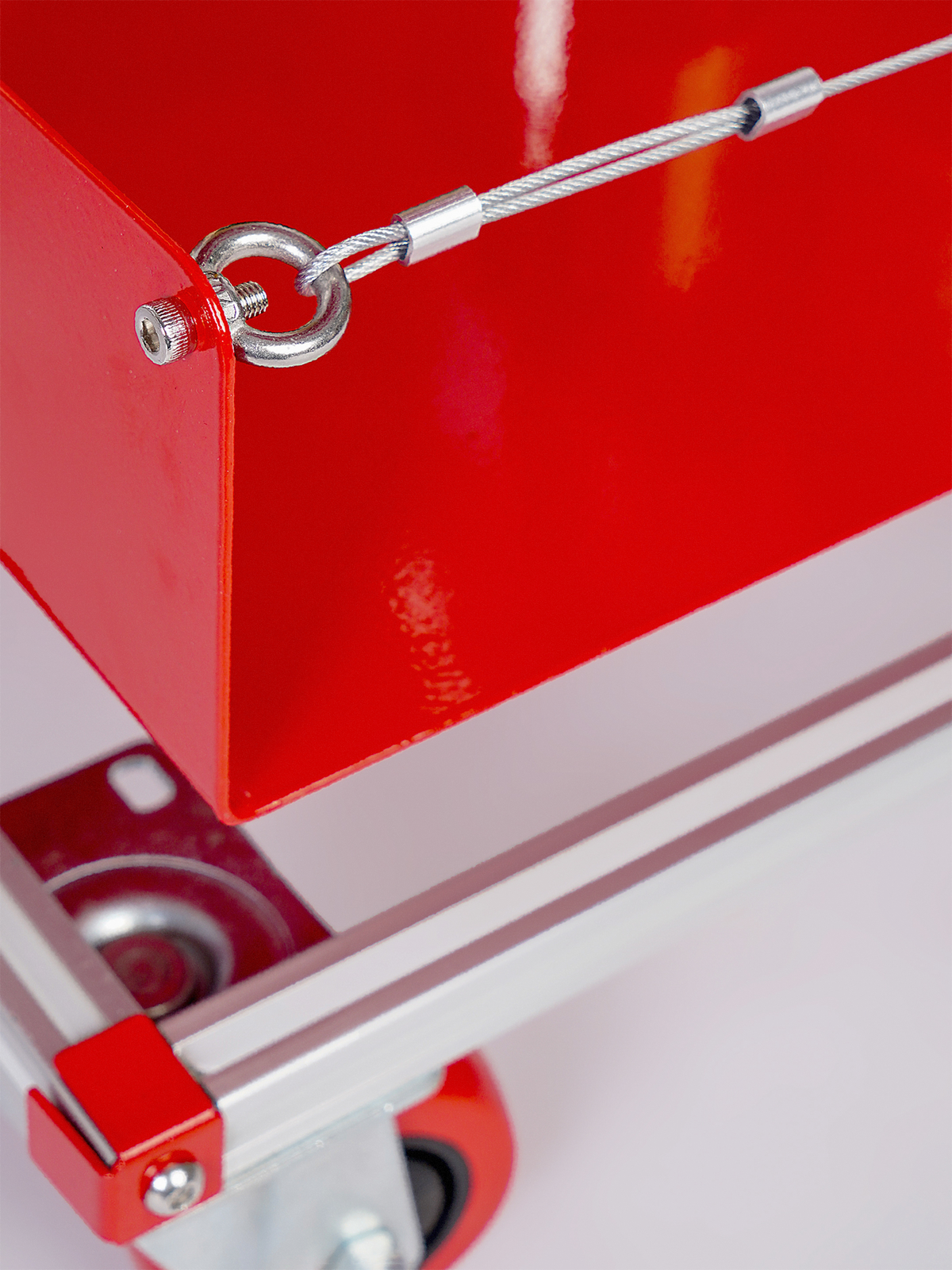 Extrusion Trolley in red by Notice