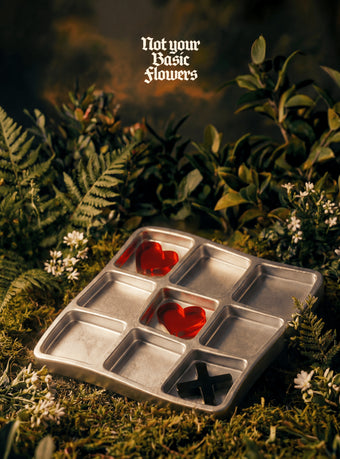 HEARTS AND CROSSES TRAY