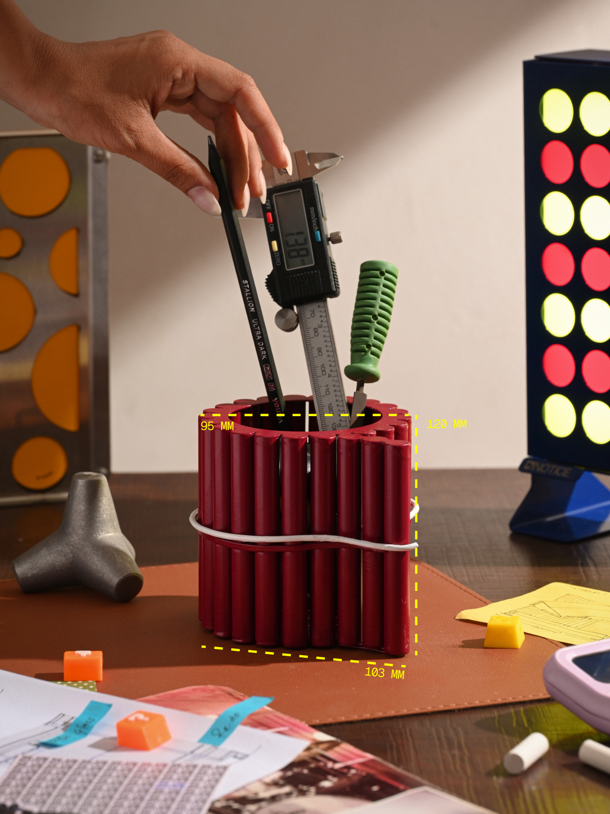Ladi Pen Stand by Notice