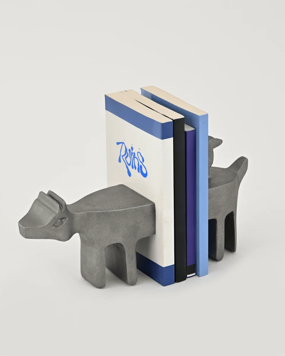 HOUND BOOK ENDS