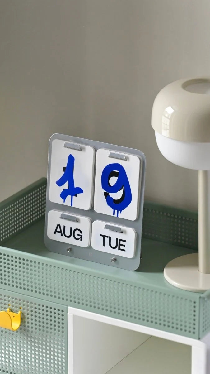 PERPETUAL CALENDAR